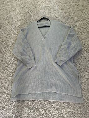 Ava&Viv V-neck Sweater/Sweater Dress